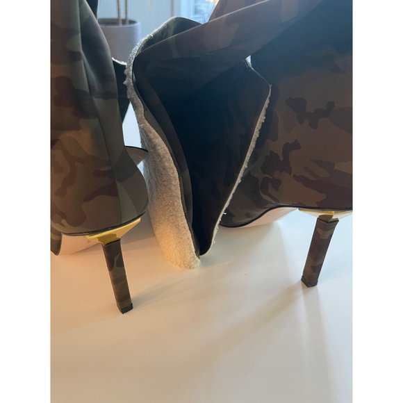 Good American NEW High Kickstand Camo Neoprene Over The Knee Boots~Sherpa~Size 1 - Picture 7 of 12